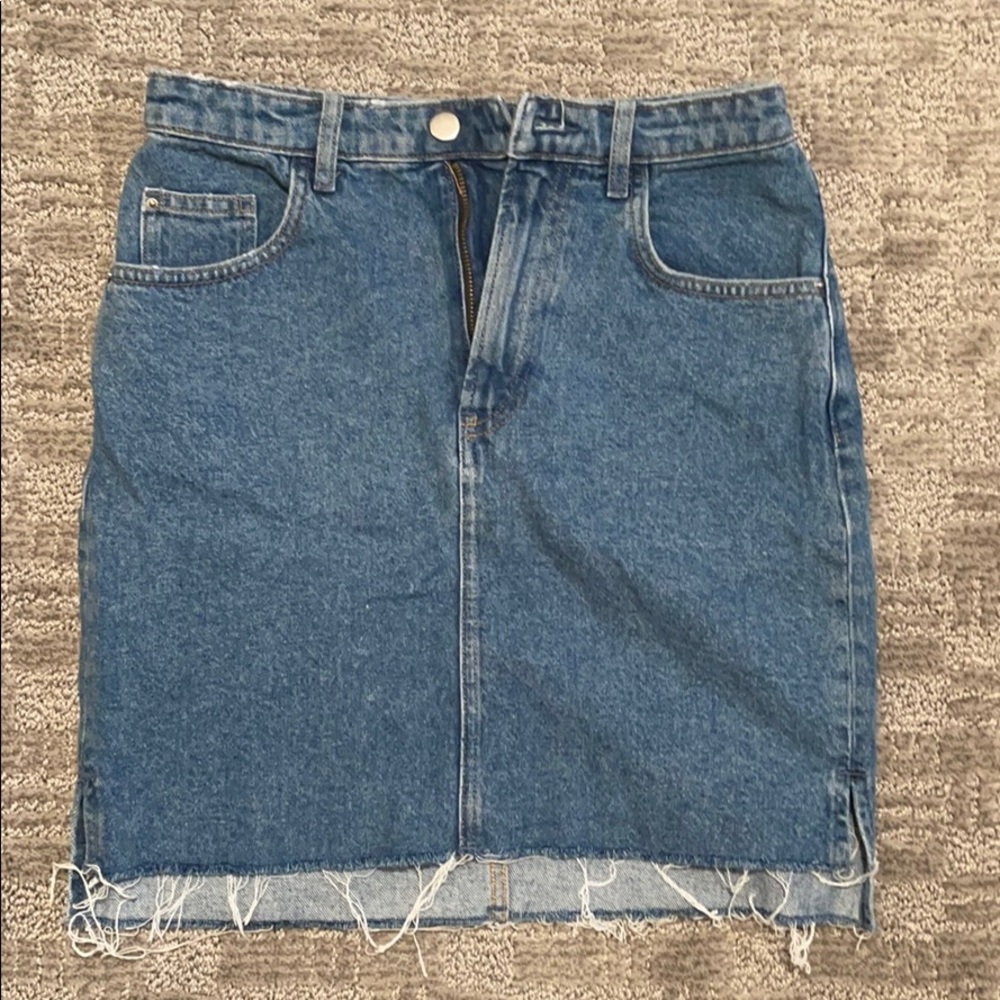 H&M Blue Denim Frayed Hem Mini Skirt